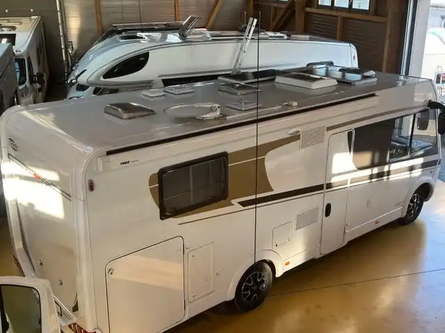 HYMER-ERIBA Future 430 T 